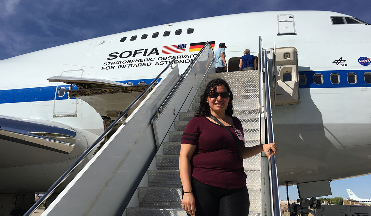 Skarleth Motino about to board SOFIA